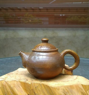 《拾 德 》--柴燒茶壺01