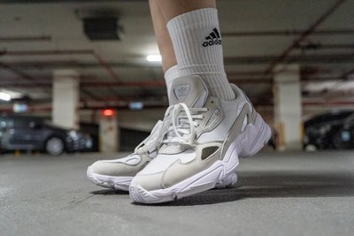 Adidas original triple outlet white falcon