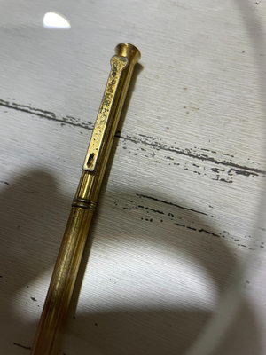GUCCI  圓珠筆 ，鍍金  0.5 ，老古董有氧化和使用