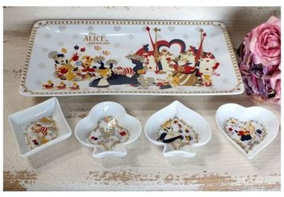 鼎飛臻坊 愛麗絲 ALICE 愛麗絲夢遊仙境 撲克造型 陶瓷大長盤+小盤 (4入)組  日本製 日本正版