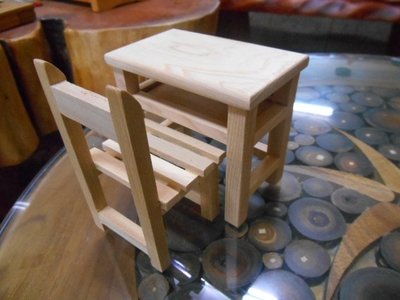 100%全台灣檜木造型兒時記憶書桌椅組特價出清僅此一只