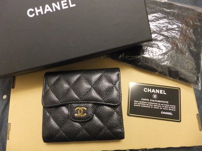 Chanel   黑色   荔枝   牛皮    金釦   扣式   短夾