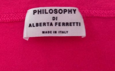 頂級義大利設計師品牌 PHILOSOPHY di Alberta Ferretti 桃紅T恤衫，交叉扭轉背微露，約國內S~M 彈性佳 MSGM Serafini