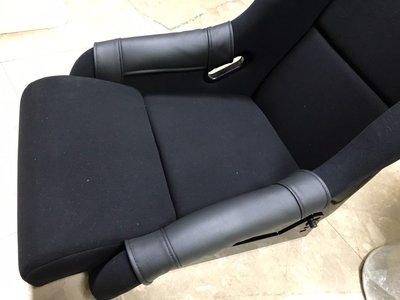賽車椅/桶椅 側邊腿靠防磨布(皮質) 護套 通用款 Sparco Recaro BRIDE OMP 皆可用