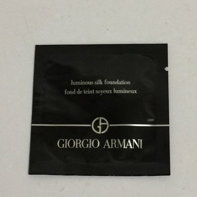 全新Giorgio Armani 輕透亮絲光粉底 1ml (色號04)