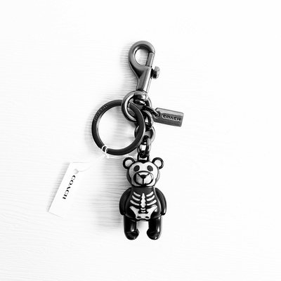 美國百分百【全新真品】COACH 鑰匙圈 6072 骷髏熊 簡約 配件 專櫃精品 LOGO 吊飾 黑白 CK44