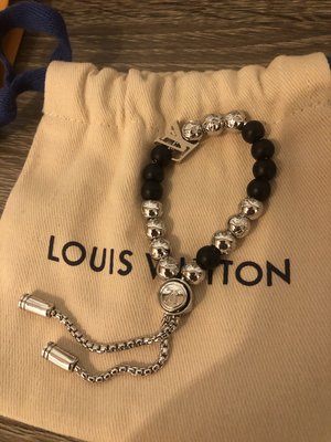 Shop Louis Vuitton Essential v supple bracelet (M63198, M00858) by