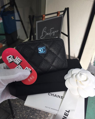 典精品名店 Chanel 全新 AP0216 黑色 銀釦 雙C 荔枝 三層 ㄇ型 經典 拉鍊 零錢包 信用卡 卡片夾 短夾 現貨