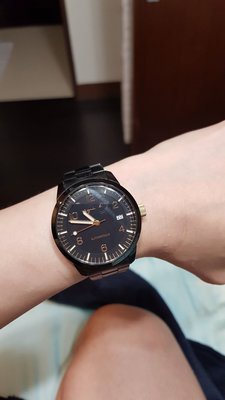 agnes b. 黑金色手錶 機械錶 9成新 購於漢神巨蛋