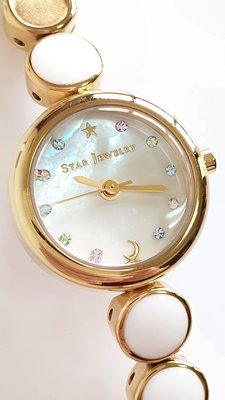 STAR JEWELRY   珍珠母貝錶盤  都會女性  美麗時刻  時尚女腕錶， 功能正常  保證真品