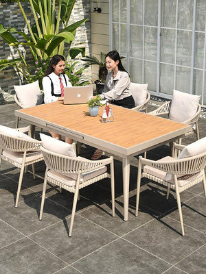 莫家戶外桌椅 庭院花園別墅露台陽台室外北歐休閑椅組合塑木桌椅