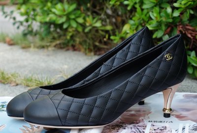 Chanel G30633 Quilted Pumps 菱格紋金跟鞋 5.5 cm 黑 現貨