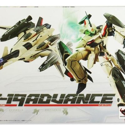 未開封】DX超合金 VF-19 ADVANCE-