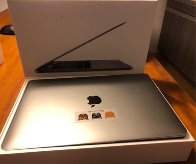 2019年 Apple Macbook Pro 13.3吋 touch bar 256GB A1989鐵灰色 9成新