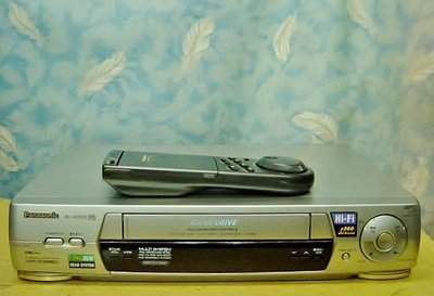 【小劉二手家電】內部很新的PANASONIC多系統 PAL/NTSC 6磁頭VHS放影機,故障機可修理,NV-HD630