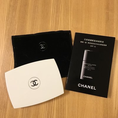 Chanel 白色粉餅盒-附絨布套*送Chanel 粉底液試用品*