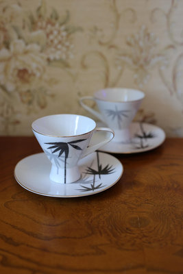 日本制Narumi鳴海骨瓷高足描金咖啡杯一對