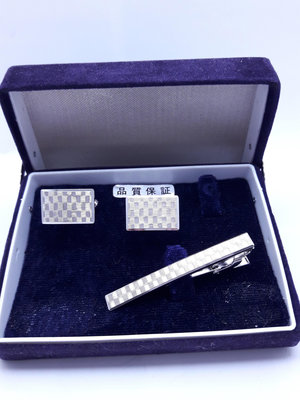 日本製EAGLE格紋銀色領帶夾針及袖扣一組,附盒子