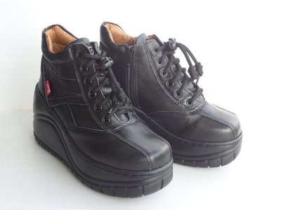Zobr路豹牛皮厚底休閒鞋超高底台 NO:9989 顏色:黑色 鞋跟高度：8.5公分
