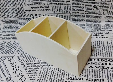 合板~圓弧三格筆筒~蝶古巴特 餐巾紙拼貼 彩繪 黏土DIY手作材料