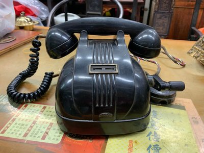 鄉村挖寶市場 早期收藏 普普風 古早電話 米老鼠電話 早期電話 轉盤電話 播盤電話 老電話 按鍵電話老物件 古董電話