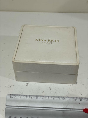 原廠錶盒專賣店 Nina Ricci 蓮娜麗姿錶盒 E051