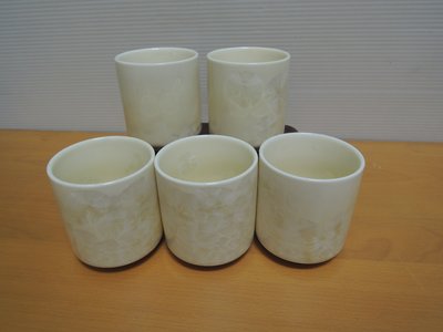 全新 米黃色結晶釉茶杯 瓷器