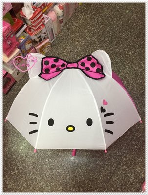 ♥小花花日本精品♥ Hello Kitty  兒童傘 直傘 雨傘 陽傘  貓臉草莓 55506809
