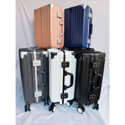 【龍興雜貨鋪】【WALLABY 袋鼠】極細復古鋁框行李箱 旅行箱 行李箱 登機箱 拉桿箱 海關鎖 滑順飛機輪 20吋 24吋 28吋
