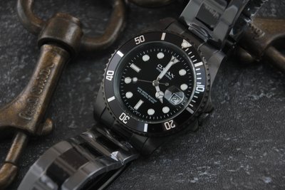 OMAX歐馬仕尚勞利仕名款日本製石英機心～全黑水鬼～submarine造型全不鏽鋼製石英錶