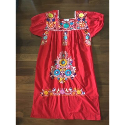 重工刺繡 碎花波希米亞風 古著紅色墨西哥超美刺繡洋裝 大尺碼可 永遠少一件衣服的衣櫃 歆歆常&amp;a-mui baobao
