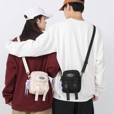 韓版新款工裝風小包包女港風街頭潮酷單肩包男學生情侶百搭斜挎包