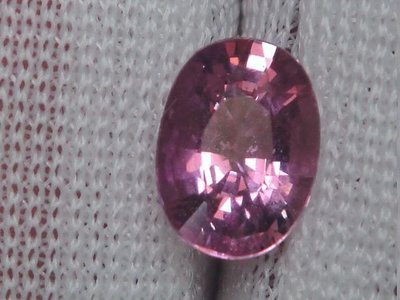 1.02cts 橢圓形天然粉紅剛玉(藍寶石)-Pink Sapphire