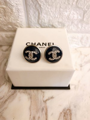 （🔕已售）高價款正品✨香奈兒Chanel 經典雙C logo水鑽鑲飾圓形耳環