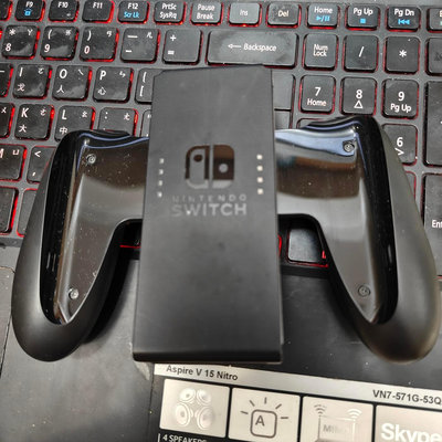 NS switch 原廠握把，joycon手把