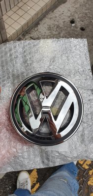 VW PHAETON GOLF R32  水箱罩VW標誌/原廠件 歐洲產