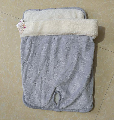 【現貨】日本 大創 冬款寵物窩寵物墊 羊羔絨墊子法蘭絨窩墊睡袋狗窩貓窩