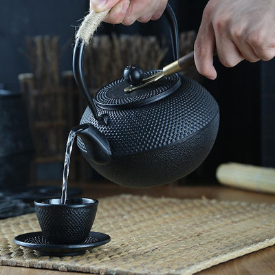 鐵壺小丁鑄鐵茶壺無涂層茶具套裝燒水泡茶生鐵壺日本顆粒廠家直供