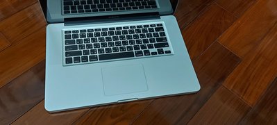 0406 蘋果  a1286  筆電 Macbook Pro 零件機出售