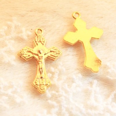 🚀台灣現貨 J622 25mm金色十字架掛件 手工DIY飾品配件合金
