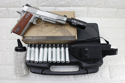 [01] KWC M1911 CO2槍 TAC 特仕版 銀+噴火 發光器 滅音管 +CO2小鋼瓶 +奶瓶 +槍套 +槍盒