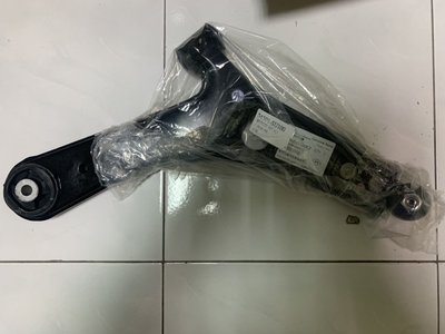 納智捷M7/U7/V7 原廠三角架 一支$1500