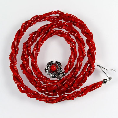 🍁紅珊瑚陪著妳的獨特的魅力🍀 GTY 26天然紅珊瑚項鍊 暗紅三股圓珠項鍊🌟流淌著無盡的眷戀