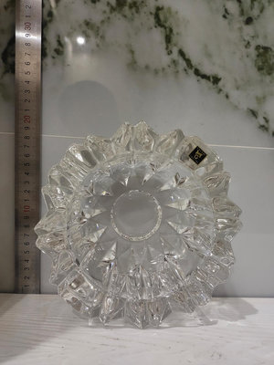 日本江戶切子KAGAMI水晶灰皿，不愧是皇家御用水晶，光透射