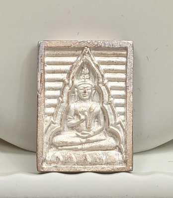 全泰九大聖僧龍婆術120年佛教學校紀念純銀白欖佛