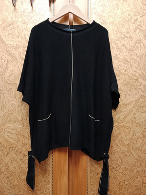LORANZO ROMAMZA 黑色寬版落肩針織衫~ W1216-497 F 衣櫥
