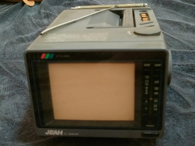 1989年 小型彩色電視 日本 JENI..看描述偉哥大人二手影音響古董放大器擴大機..廚桌