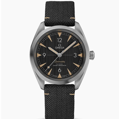 OMEGA 220.12.40.20.01.001 歐米茄 經典款式手錶 40mm 鐵霸系列 黑面盤 尼龍布料錶帶