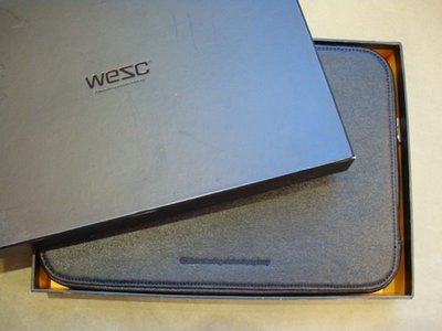 全新盒裝WESC 14吋/15吋適用 筆記型/筆電 apple 蘋果 Mac book 電腦包/袋(≠incase/iphone/ipad 套.殼)