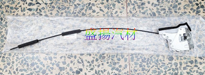 盛揚 正廠 2001-2005 PREVIA (右邊) 手動滑門六角鎖 後面 (需訂貨)